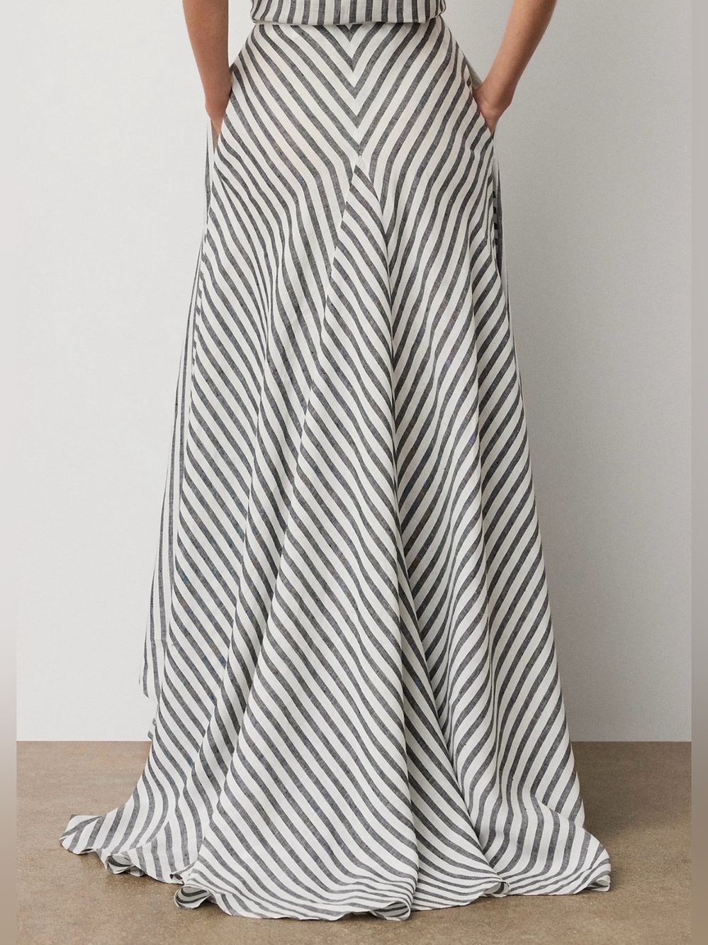 Ralph Lauren Collection Shamus Striped Linen Maxiskirt - Picture 11 of 12